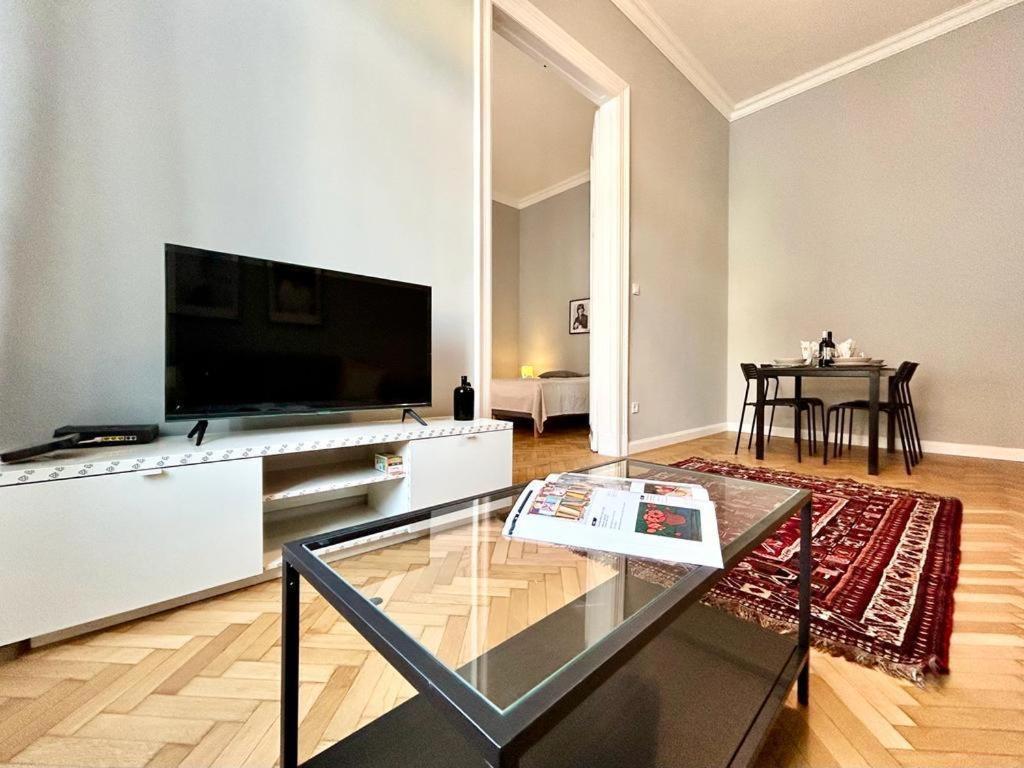 Gellert Danube Panorama Apartment Budapest Bagian luar foto