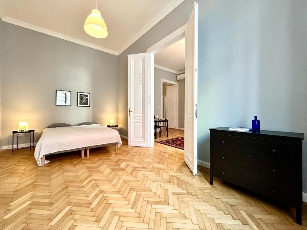 Gellert Danube Panorama Apartment Budapest Bagian luar foto